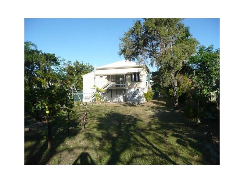 18 George Street, Bowen QLD 4805