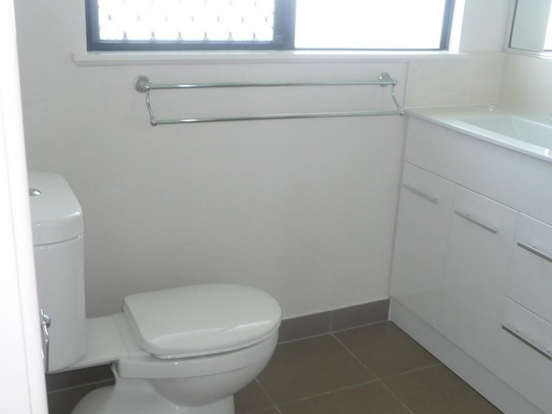 10 COWRIE STREET, Bowen QLD 4805