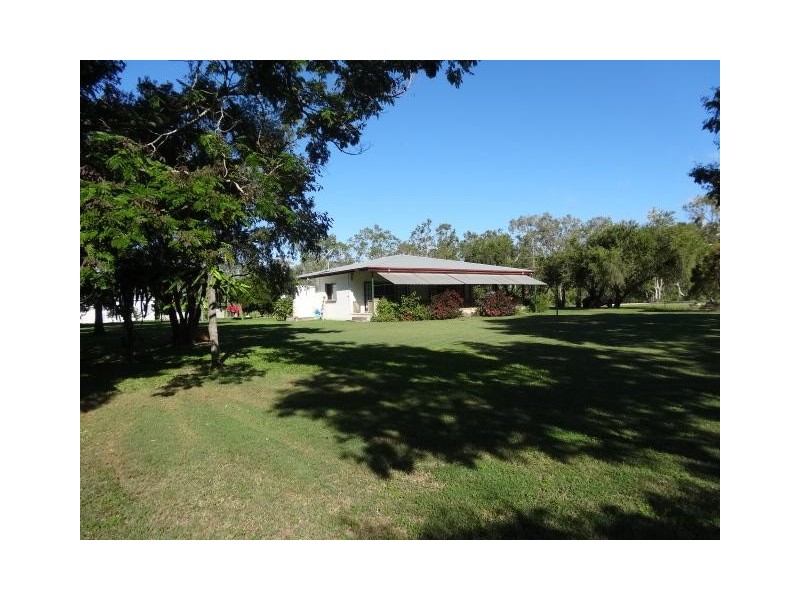 102 Ferguson Road, Bowen QLD 4805