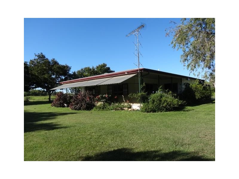 102 Ferguson Road, Bowen QLD 4805