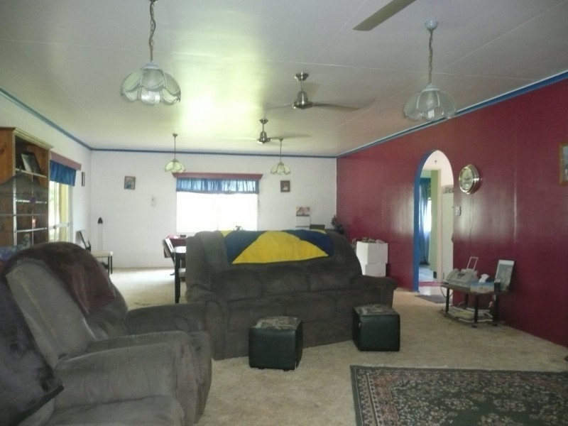 102 Ferguson Road, Bowen QLD 4805