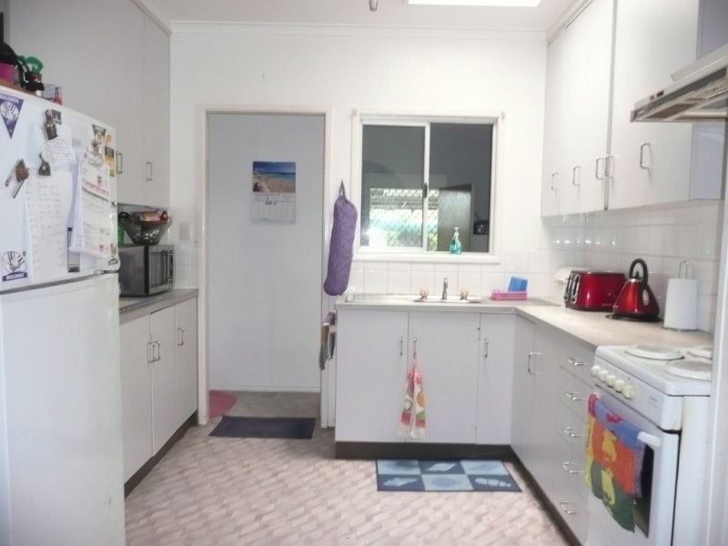 102 Ferguson Road, Bowen QLD 4805