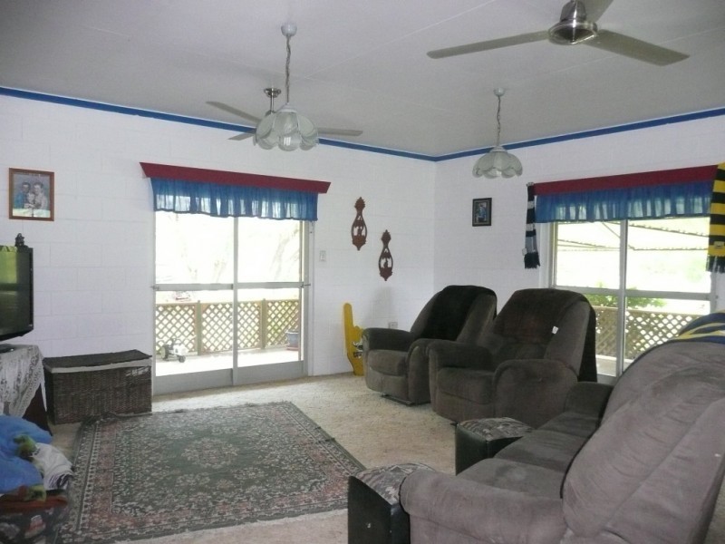 102 Ferguson Road, Bowen QLD 4805