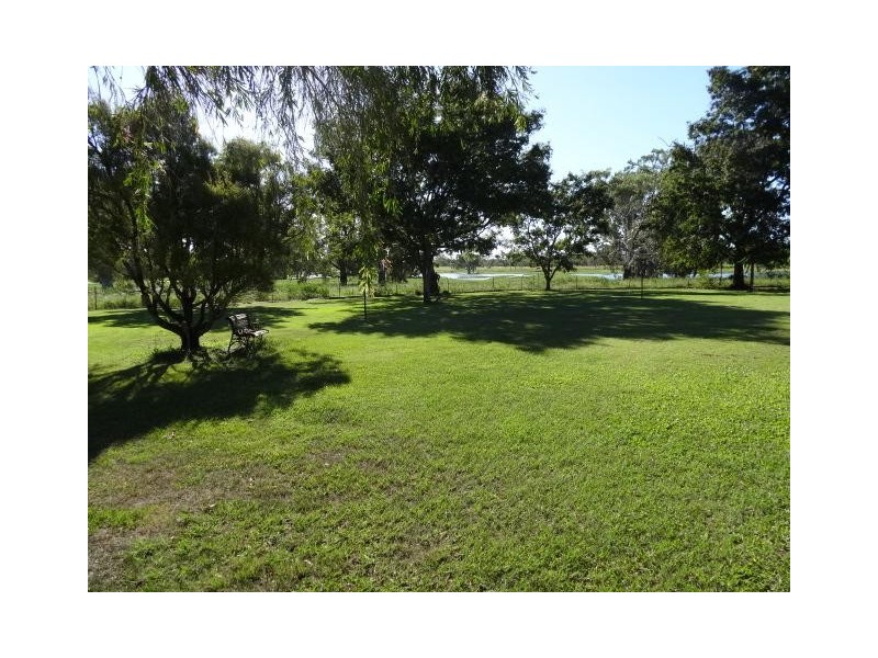 102 Ferguson Road, Bowen QLD 4805
