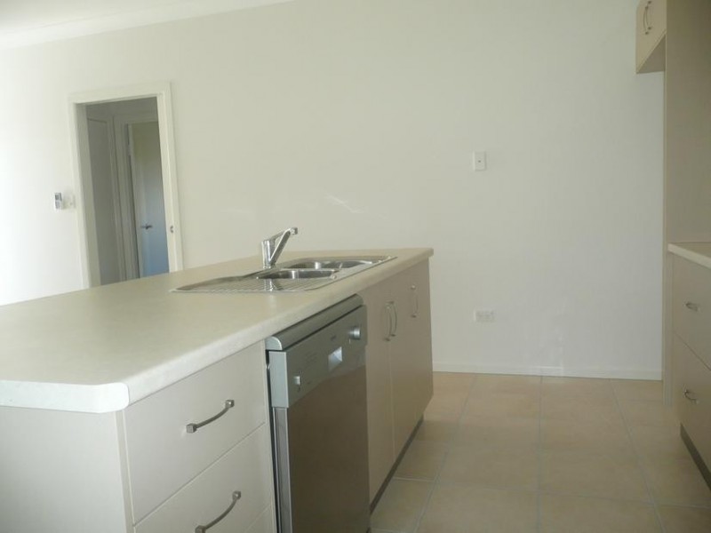 5 Sixth Close, Bowen QLD 4805