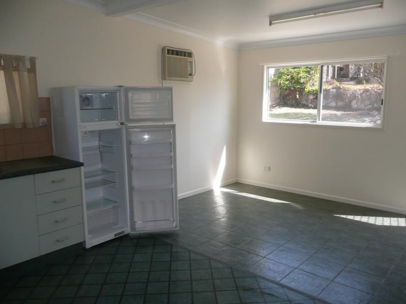 2/10 Mitchell Street, Bowen QLD 4805