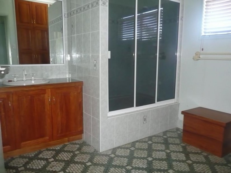 18099 Bruce Highway, Bowen QLD 4805