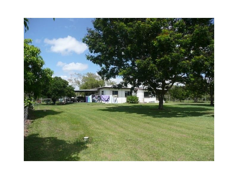 102 Ferguson Road, Bowen QLD 4805
