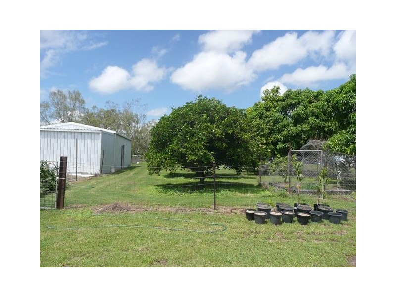 102 Ferguson Road, Bowen QLD 4805