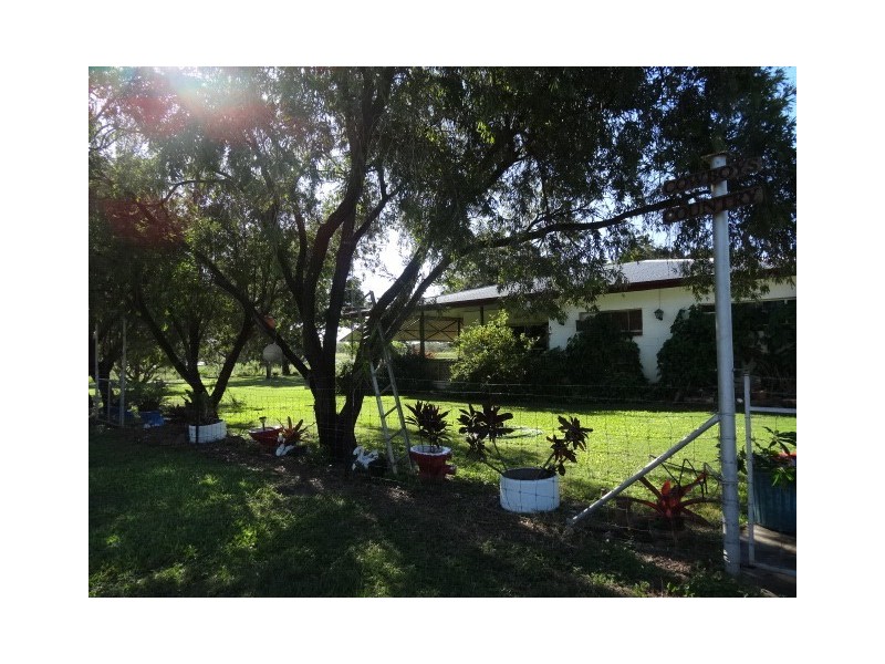 102 Ferguson Road, Bowen QLD 4805