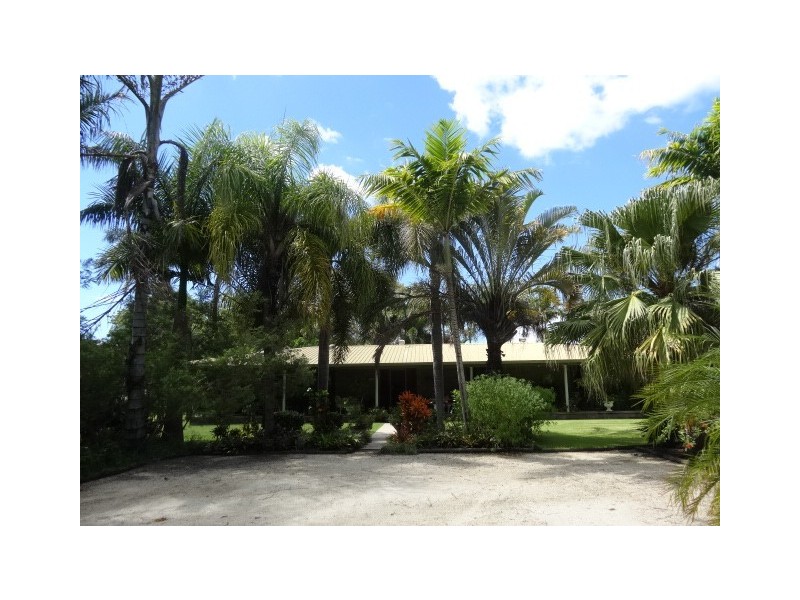 16 Inveroona Road, Bowen QLD 4805