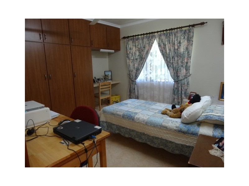 16 Inveroona Road, Bowen QLD 4805