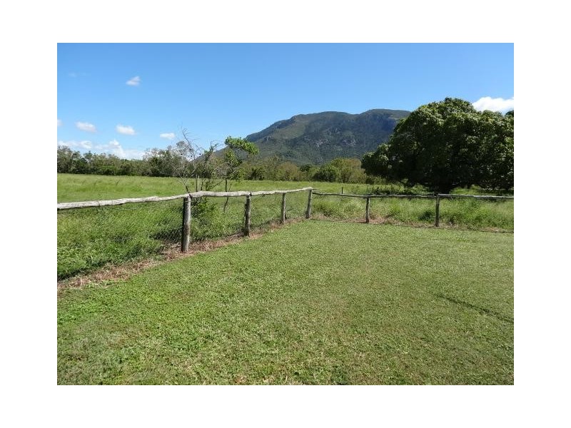 353 Thurso Road, Bowen QLD 4805
