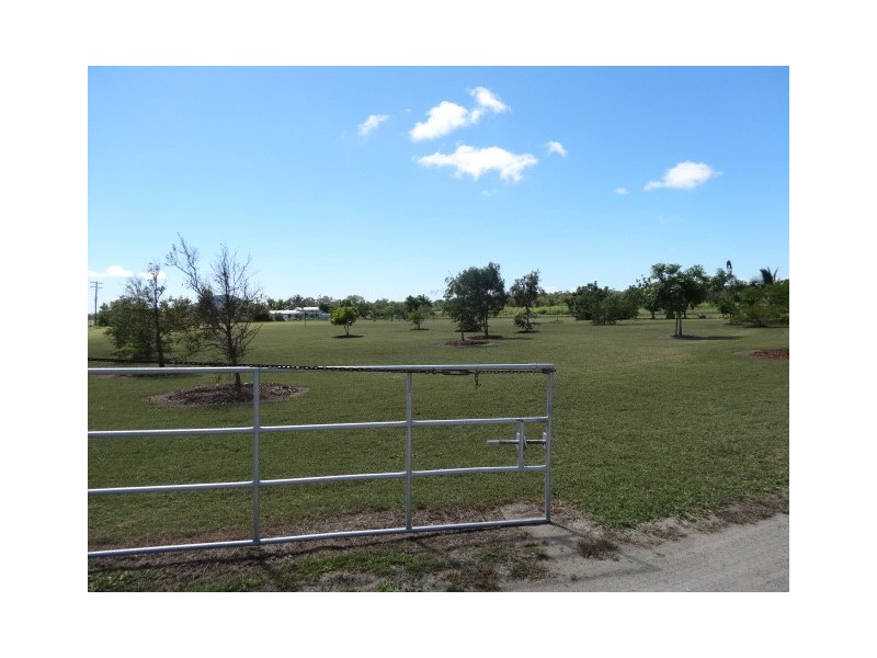 717 Bootooloo Road, Bowen QLD 4805