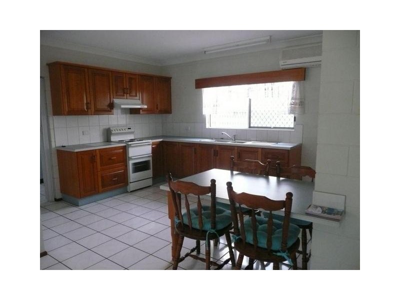 2a Verna Street, Bowen QLD 4805