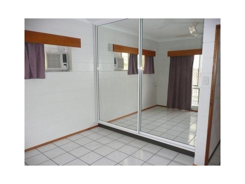 2a Verna Street, Bowen QLD 4805