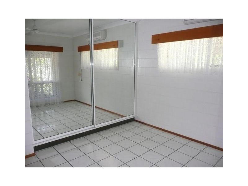 2a Verna Street, Bowen QLD 4805