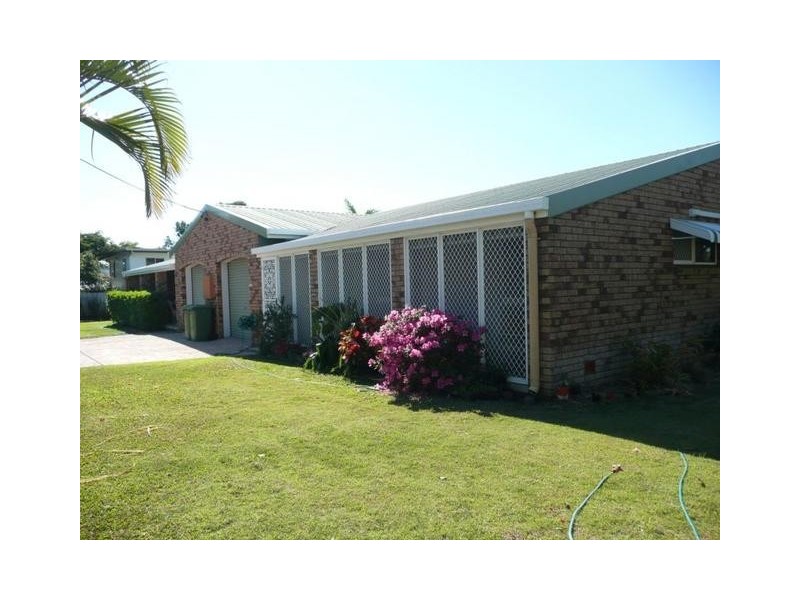 2a Verna Street, Bowen QLD 4805