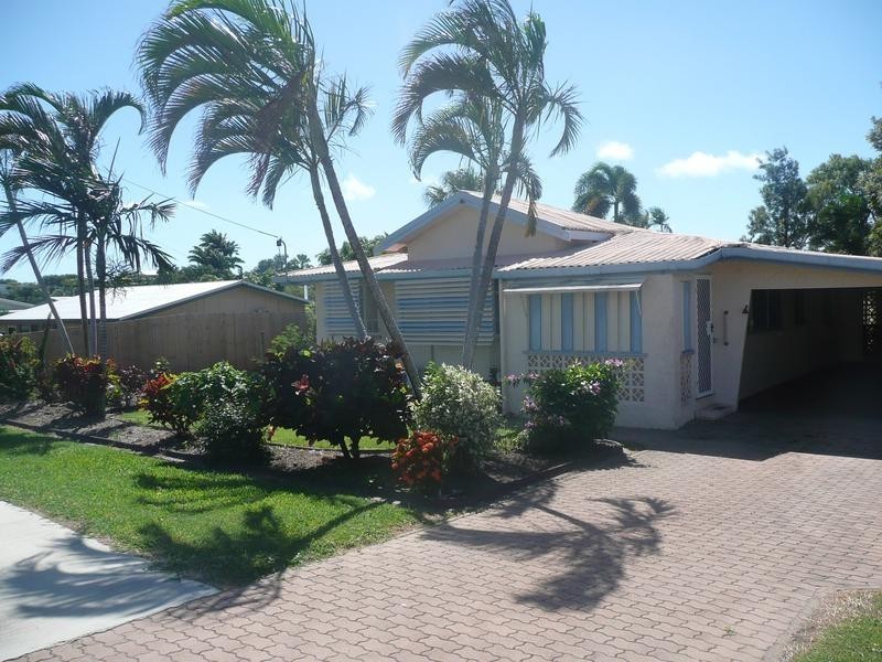 124 Herbert Street, Bowen QLD 4805