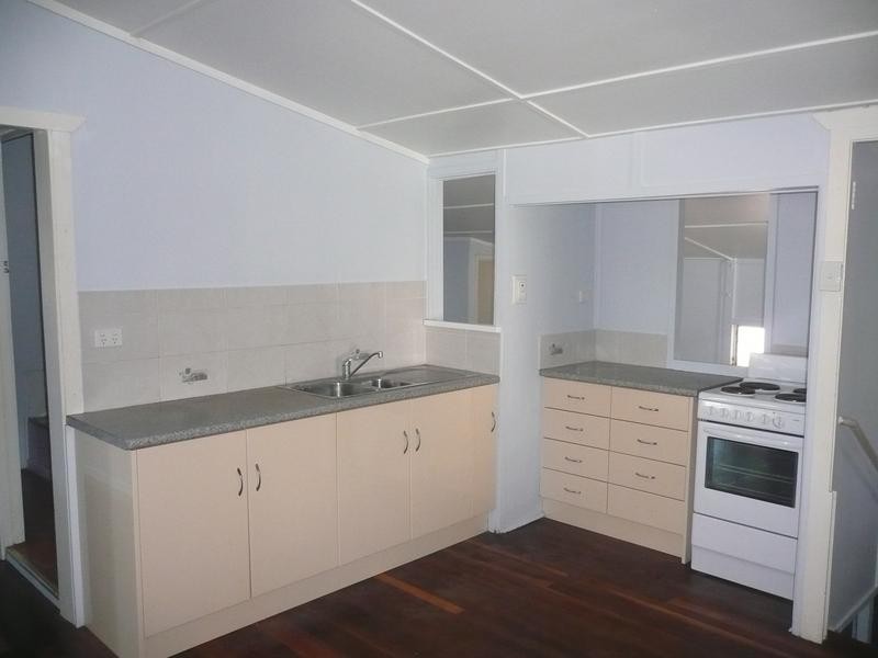 124 Herbert Street, Bowen QLD 4805