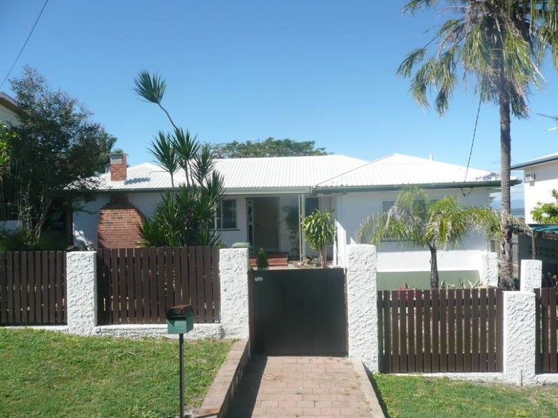 77 Livingstone Street, Bowen QLD 4805