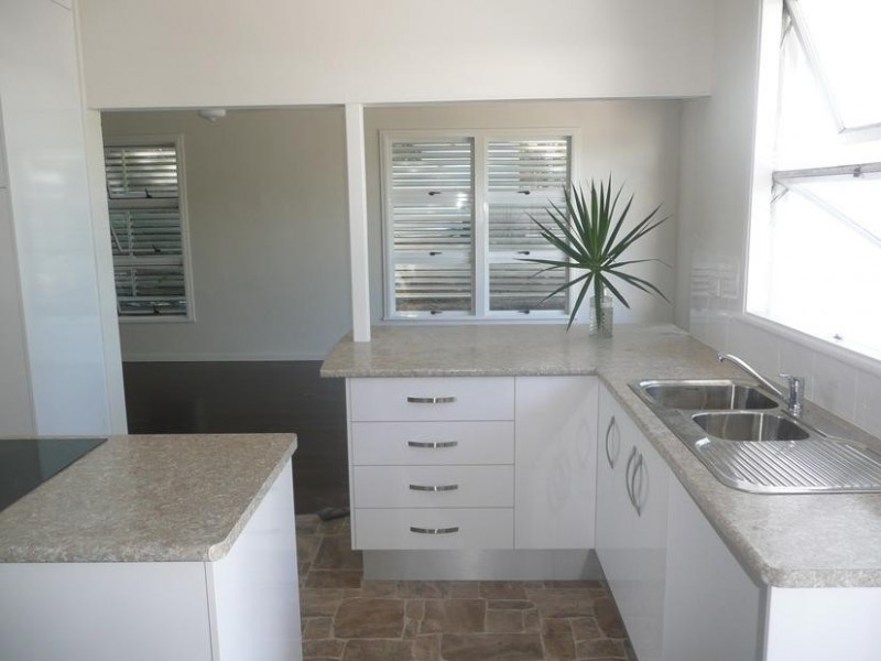 77 Livingstone Street, Bowen QLD 4805