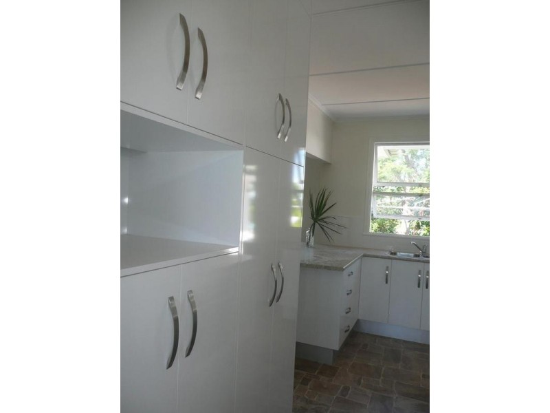 77 Livingstone Street, Bowen QLD 4805