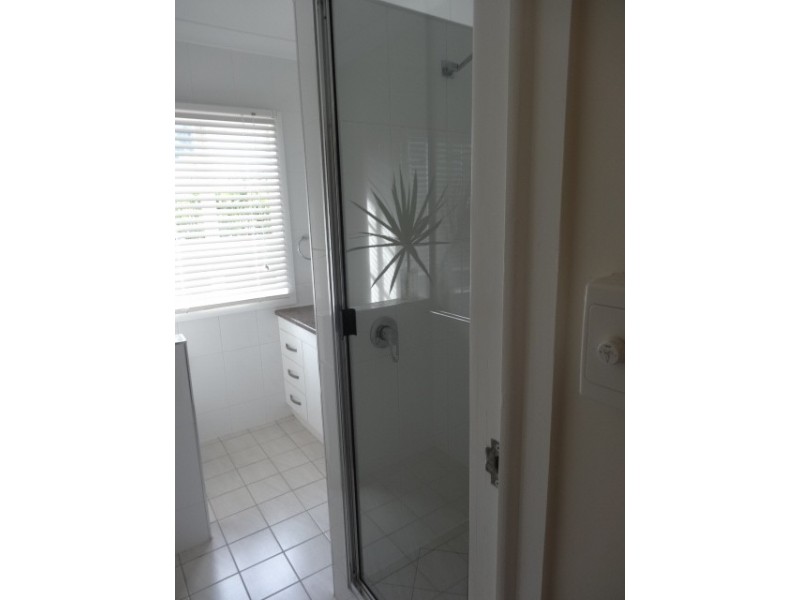 77 Livingstone Street, Bowen QLD 4805