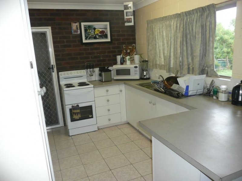94a Kennedy Street, Bowen QLD 4805