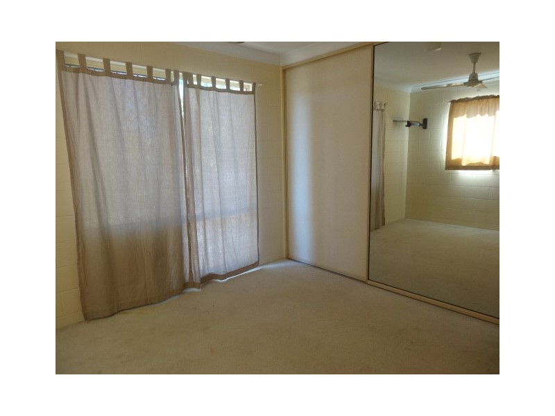 13 Oak Crescent, Bowen QLD 4805