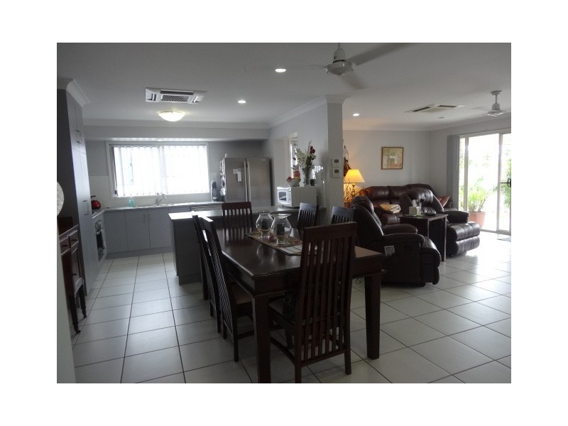 192 Queens Road, Bowen QLD 4805