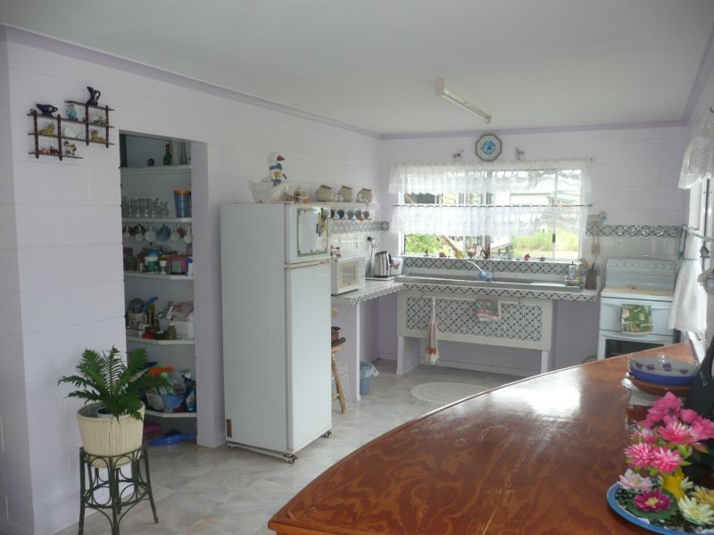 25 Thomas Street, Bowen QLD 4805