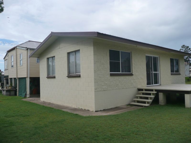 25 Thomas Street, Bowen QLD 4805