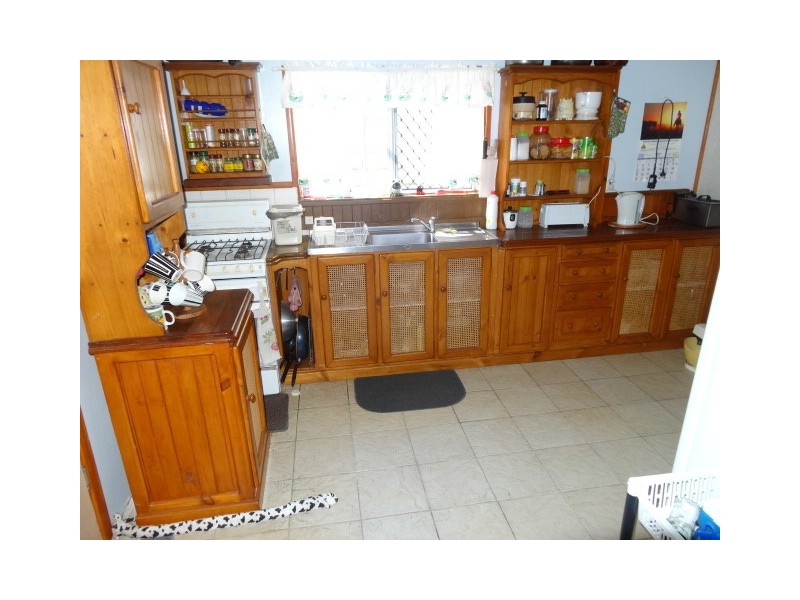 52 Lascelles Street, Bowen QLD 4805