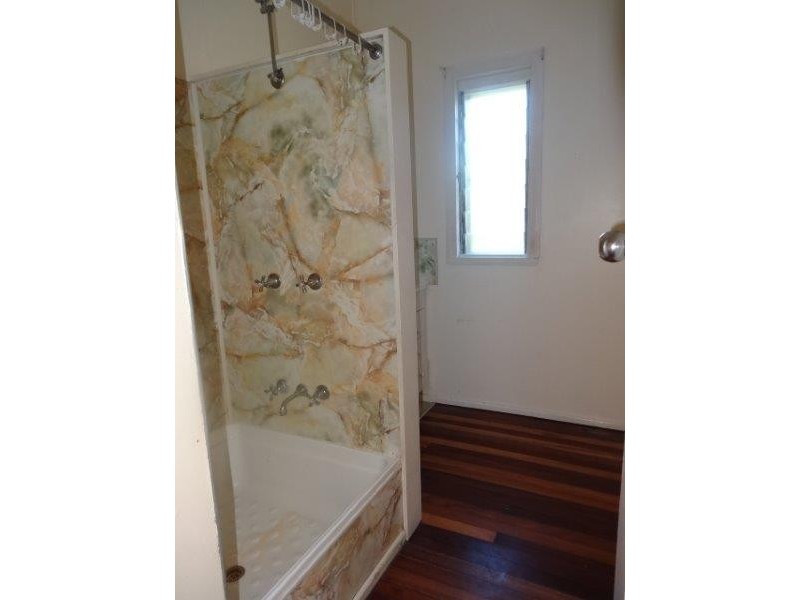 7 Livingstone Street, Bowen QLD 4805