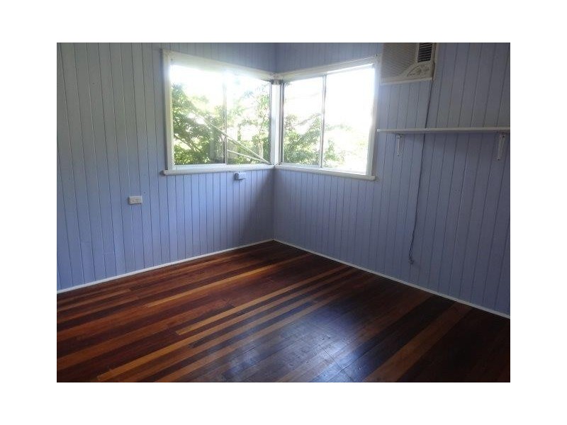 7 Livingstone Street, Bowen QLD 4805