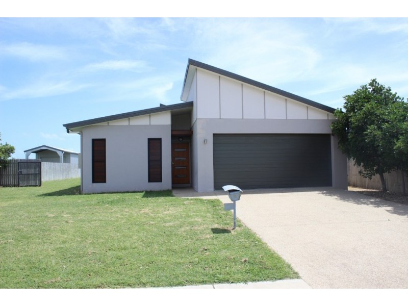 18 Banks Drive, Bowen QLD 4805