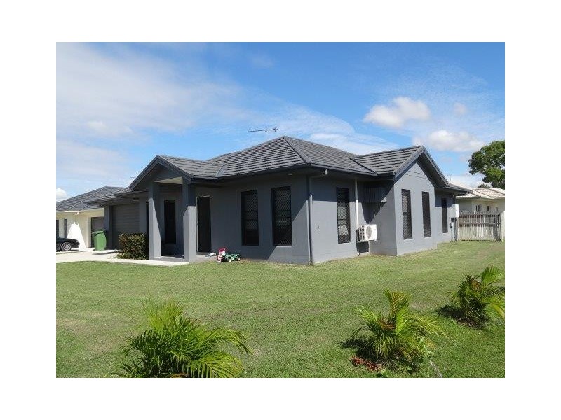 37 Seabreeze Crescent, Bowen QLD 4805