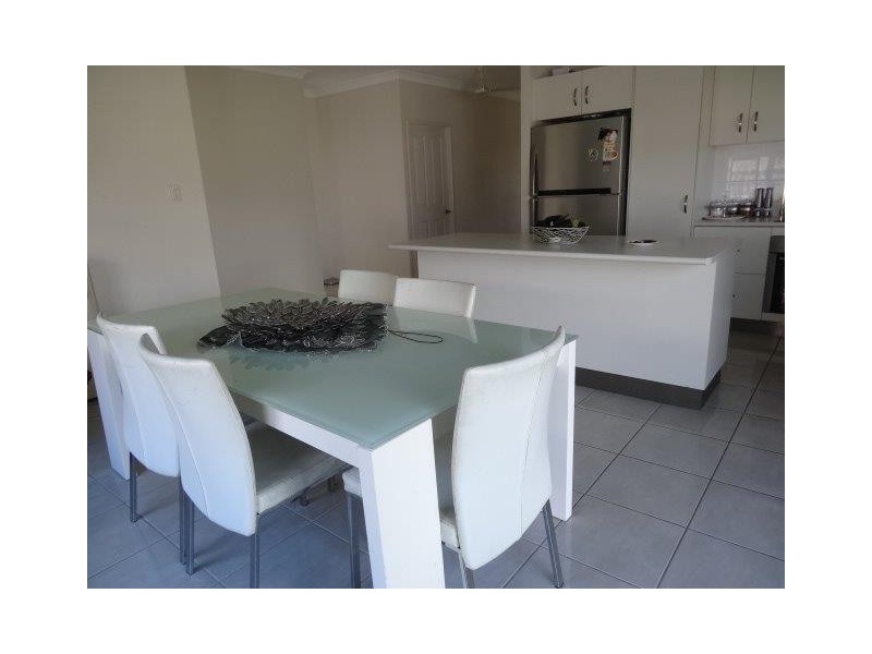 37 Seabreeze Crescent, Bowen QLD 4805