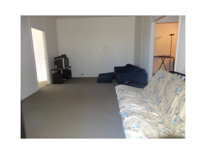 87 Herbert Street, Bowen QLD 4805