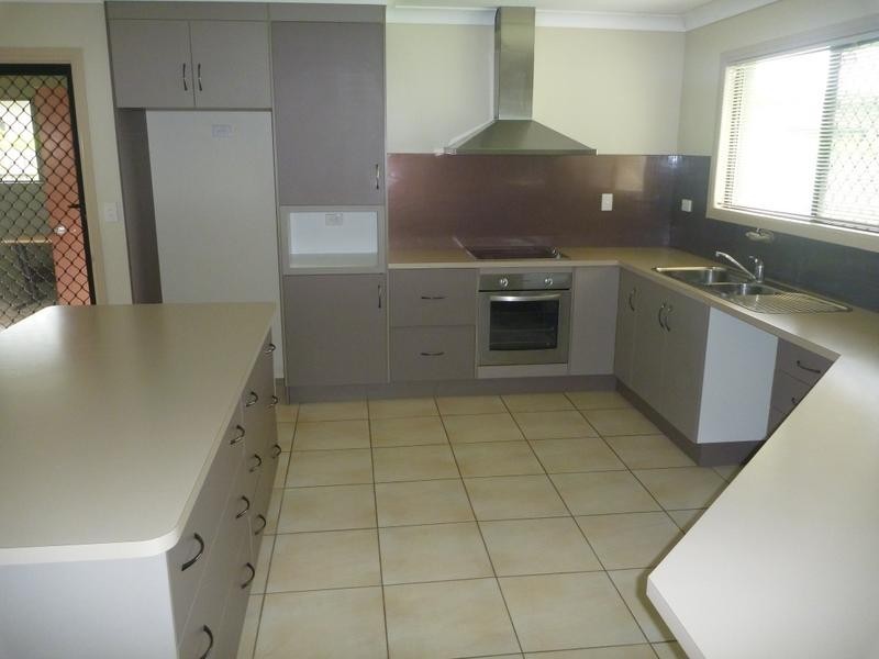 21 Kirkpatrick Court, Bowen QLD 4805