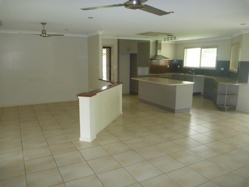 21 Kirkpatrick Court, Bowen QLD 4805