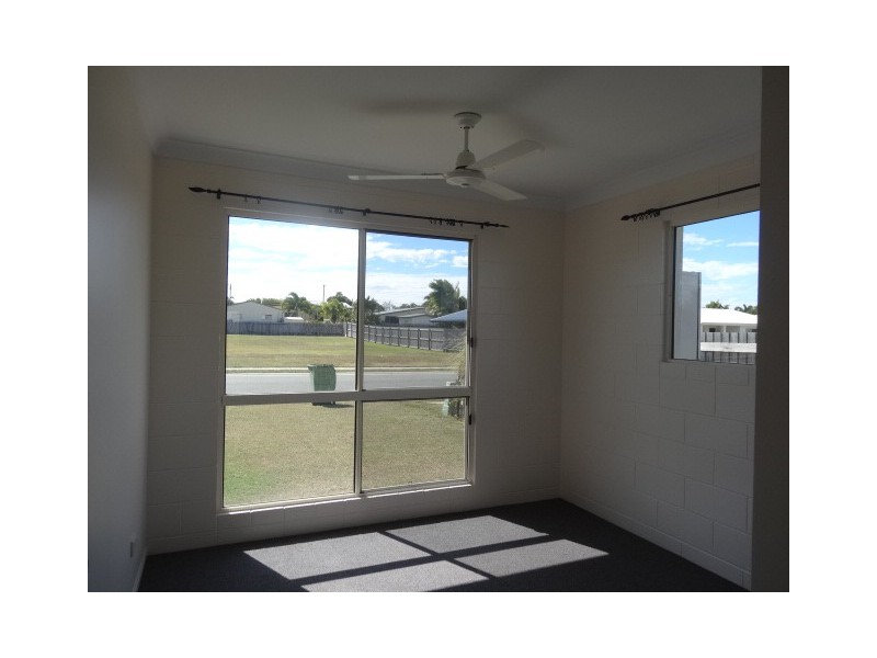 16 Hillview Place, Bowen QLD 4805
