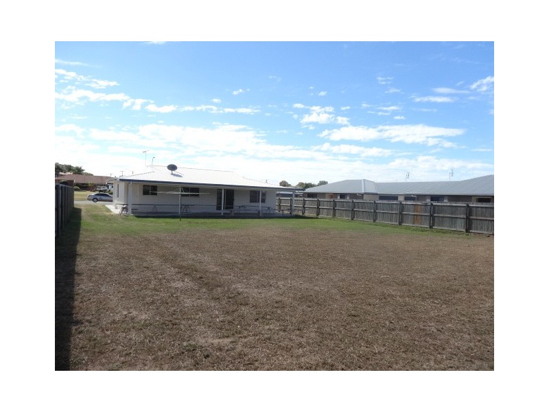 16 Hillview Place, Bowen QLD 4805
