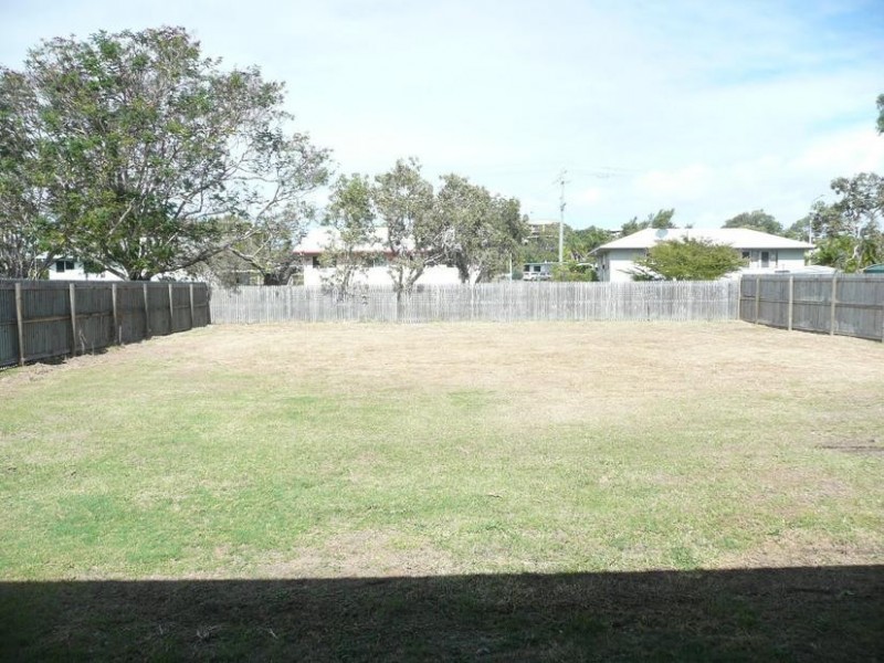 16 Hillview Place, Bowen QLD 4805
