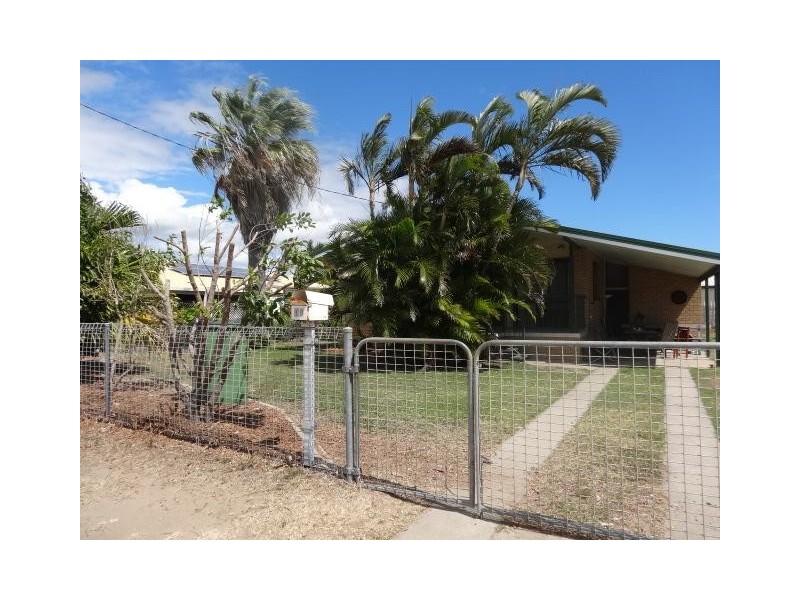 19 West Street, Bowen QLD 4805