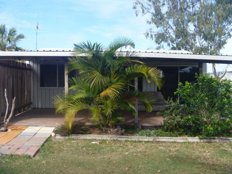 27 Elphinstone Street, Bowen QLD 4805