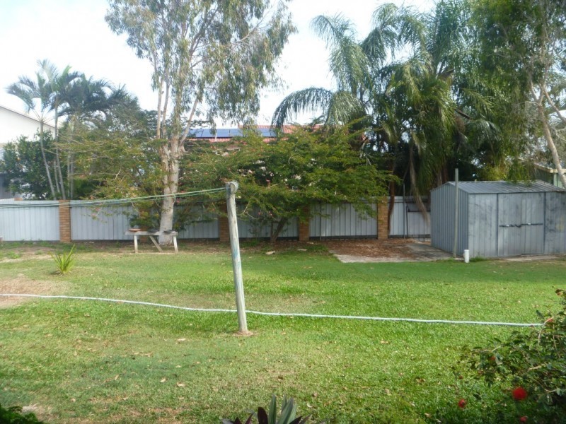 27 Elphinstone Street, Bowen QLD 4805