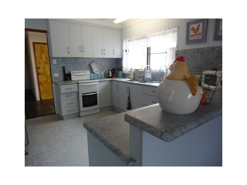 1991 Collinsville Road, Bowen QLD 4805