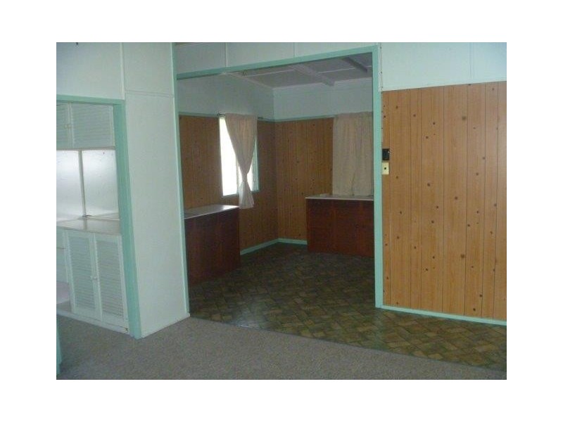 45 Skene Street, Bowen QLD 4805